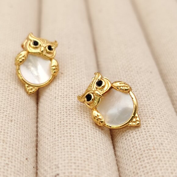 Kate Spade Owl Mother of Pearl Stud Earrings - Picture 3 of 5